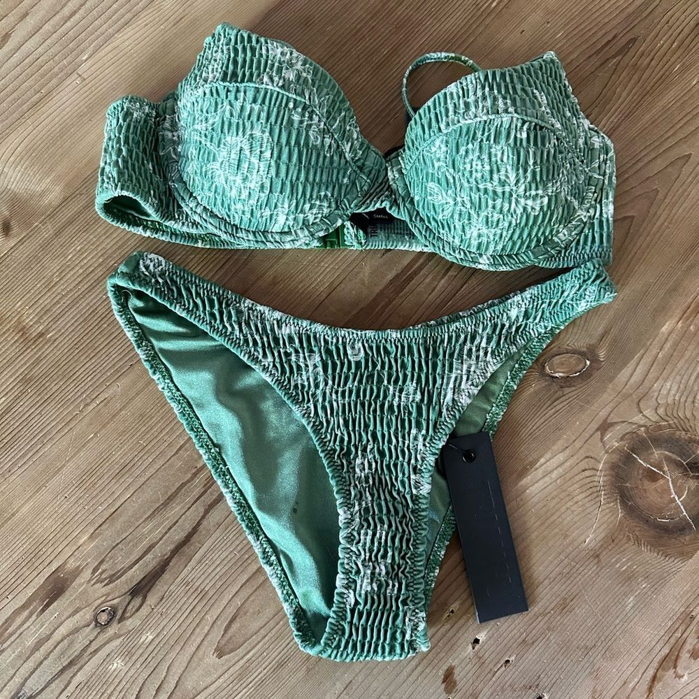 TRIANGL SACRAMENTO CHEEKY BIKINI SET NEW WITH TAGS + BAG - Picture 3 of 6